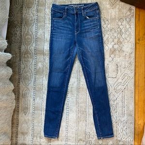 American Eagle Super High Rise Skinny Jean